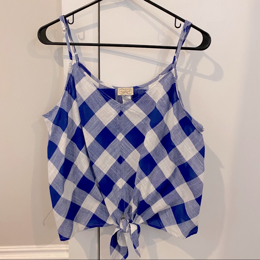 Tie Front Cropped Top